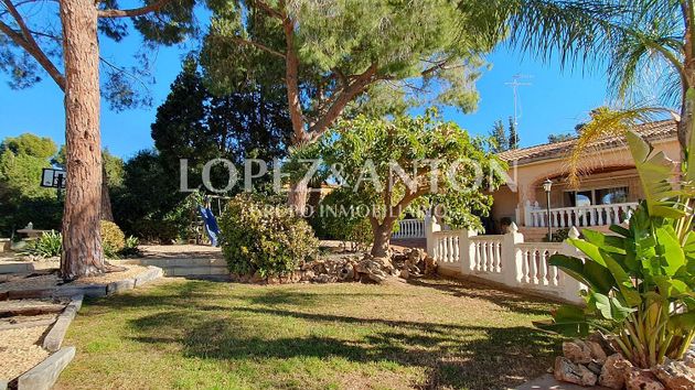 Foto 2 de Xalet en venda a Montealegre de 7 habitacions amb terrassa i piscina