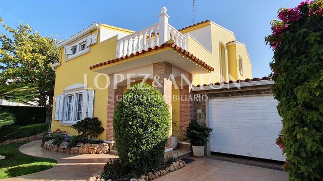 Foto 2 de Xalet en venda a El Carme-Sant Agustí-Bonavista de 5 habitacions amb terrassa i piscina