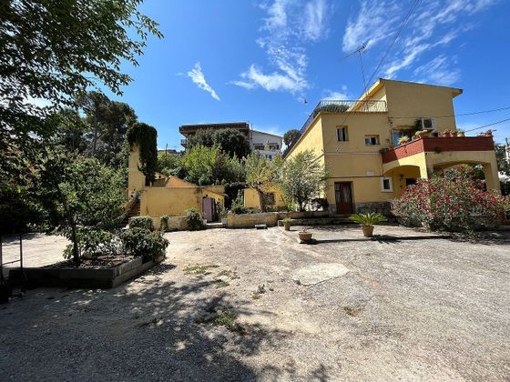 Foto 2 de Xalet en venda a La Floresta - Les Planes de 6 habitacions amb terrassa i jardí
