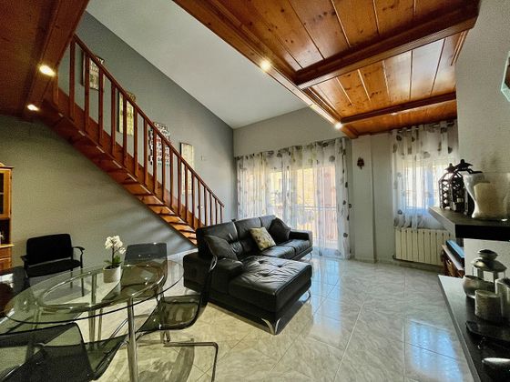 Foto 1 de Dúplex en venda a Castellbisbal de 5 habitacions amb balcó i aire acondicionat