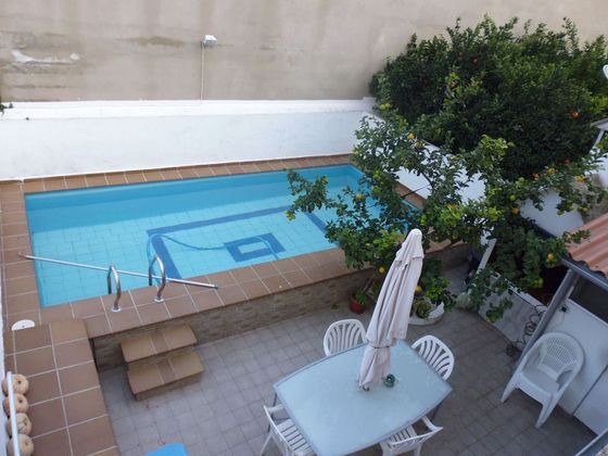 Foto 2 de Casa en venta en calle De Josep Todolí Cucarella de 5 habitaciones con terraza y piscina