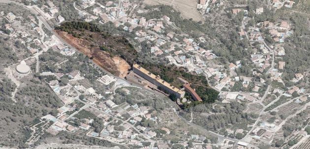 Foto 1 de Venta de terreno en Zona Urbanizaciones de 42570 m²