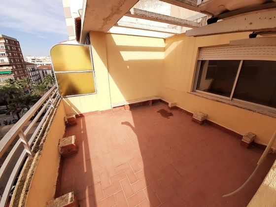 Foto 1 de Ático en venta en Ayuntamiento - Centro de 3 habitaciones con terraza y ascensor