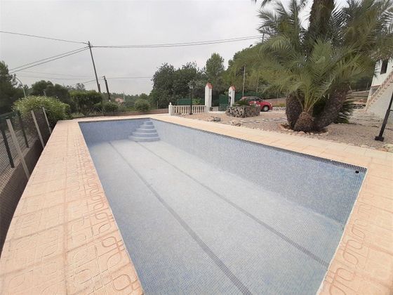 Foto 2 de Chalet en venta en Carcaixent de 5 habitaciones con terraza y piscina