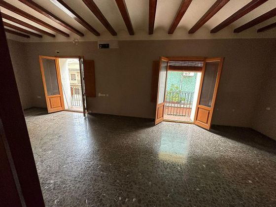 Foto 2 de Pis en venda a Villanueva de Castellón de 4 habitacions amb terrassa i balcó