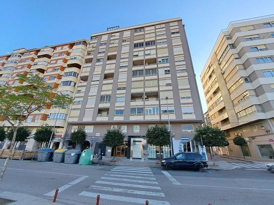 Foto 1 de Pis en venda a Ayuntamiento - Centro de 3 habitacions amb garatge i balcó