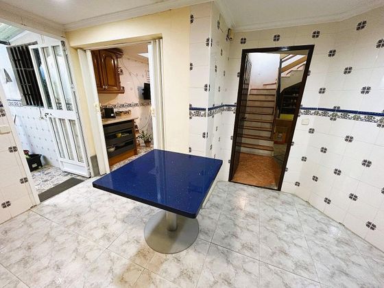 Foto 2 de Casa en venda a Benimàmet de 3 habitacions amb terrassa i garatge