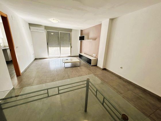 Foto 1 de Alquiler de piso en Benaguasil de 2 habitaciones con garaje y muebles