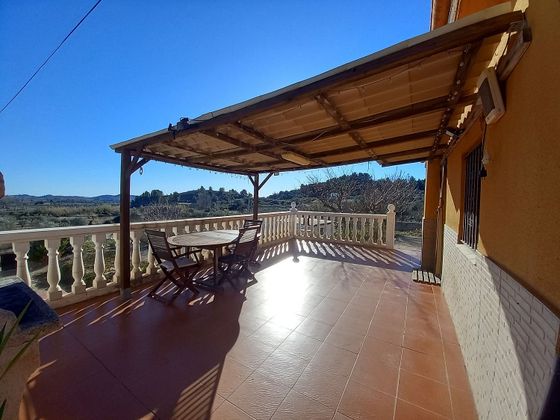 Foto 2 de Venta de chalet en Alborache de 3 habitaciones con terraza y jardín