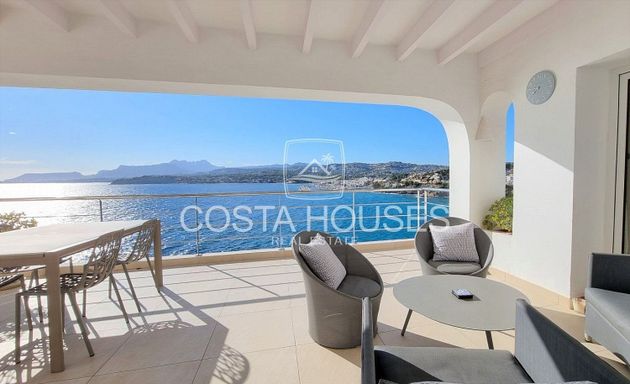 Foto 2 de Chalet en venta en El Portet - Pla de Mar de 5 habitaciones con terraza y piscina