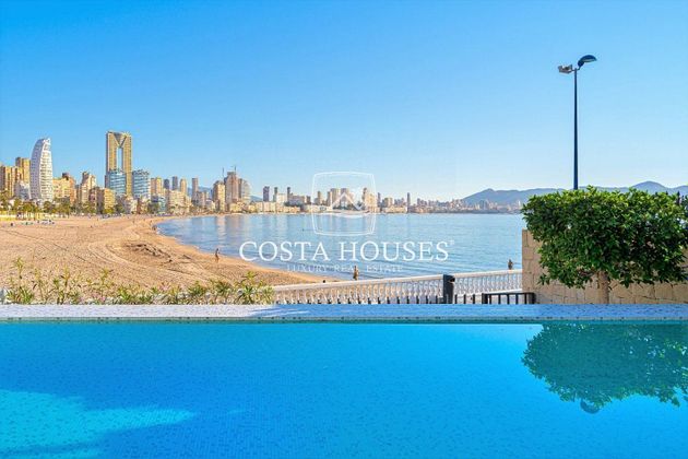 Foto 1 de Piso en venta en Playa de Poniente de 4 habitaciones con terraza y piscina