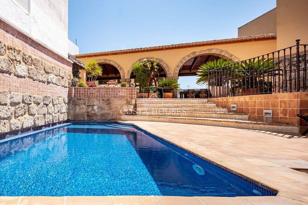Foto 2 de Chalet en venta en Casco Antiguo de 10 habitaciones con terraza y piscina