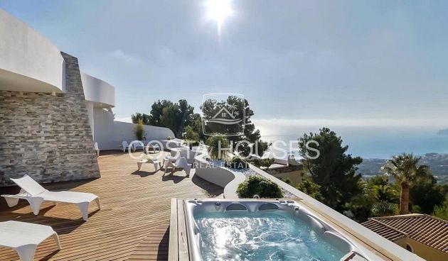 Foto 2 de Piso en venta en Altea la Vella de 3 habitaciones con terraza y piscina