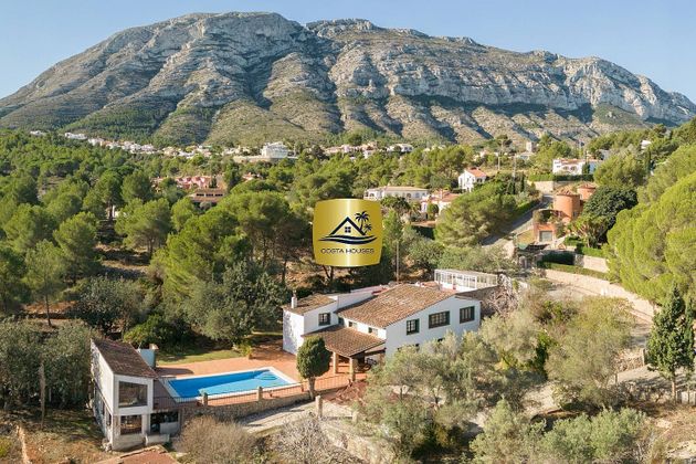 Foto 1 de Casa rural en venda a El Montgó de 8 habitacions amb terrassa i piscina
