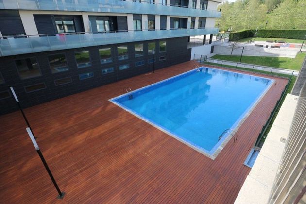 Foto 2 de Pis en venda a Parroquias de Oviedo de 3 habitacions amb terrassa i piscina