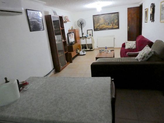Foto 1 de Venta de chalet en Castellnou - Can Mir - Sant Muç de 4 habitaciones con terraza y garaje