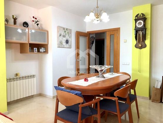 Foto 1 de Pis en venda a Centre - Castellar del Vallès de 4 habitacions amb garatge i aire acondicionat