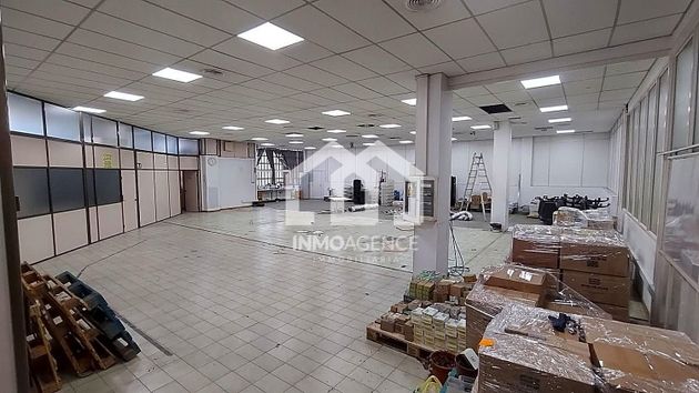 Foto 1 de Nau en venda a Polígono Industrial de 1000 m²