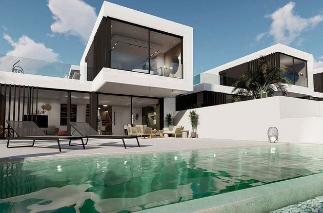 Foto 1 de Xalet en venda a Rojales de 4 habitacions amb terrassa i piscina