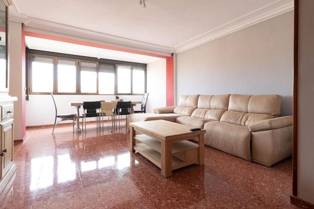 Foto 1 de Venta de piso en Lo Morant- San Nicolás de Bari de 3 habitaciones con terraza y piscina