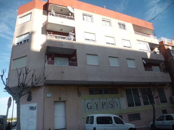 Foto 1 de Piso en venta en avenida Comunitat Valenciana de 4 habitaciones con balcón