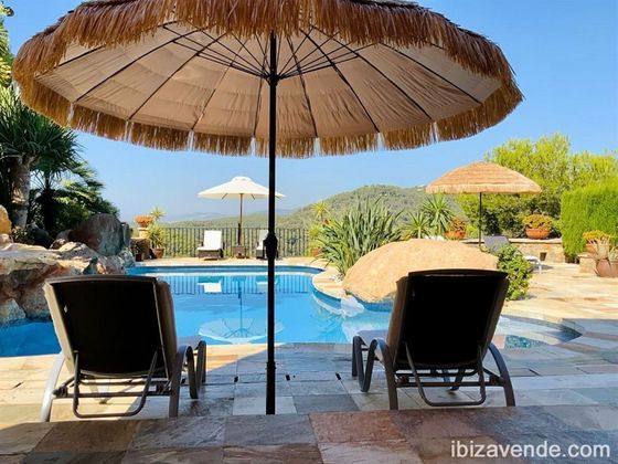 Foto 2 de Venta de chalet en Santa Eulalia del Río de 5 habitaciones con terraza y piscina