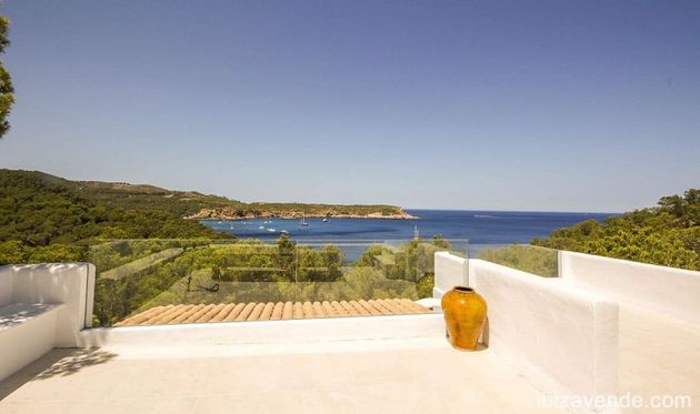 Foto 2 de Casa en venda a Sant Joan de Labritja de 5 habitacions amb terrassa i piscina