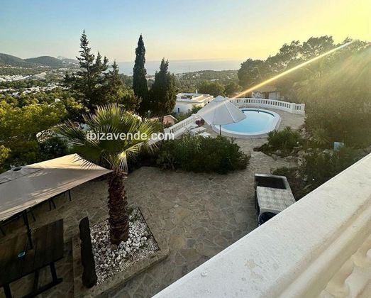Foto 1 de Xalet en lloguer a Cala Vedella - Cala Tarida - Cala Conta de 5 habitacions amb piscina i jardí