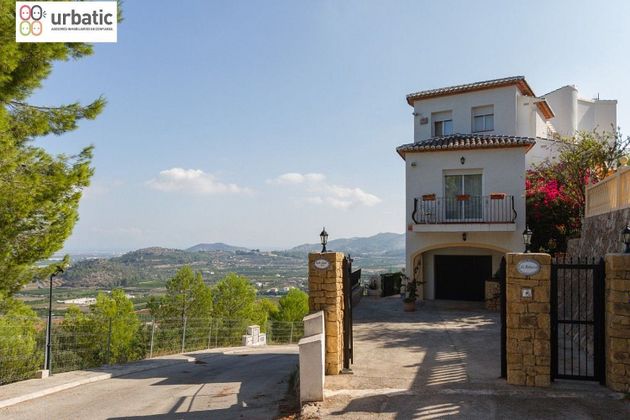 Foto 2 de Xalet en venda a calle De L'ermita de 5 habitacions amb terrassa i piscina