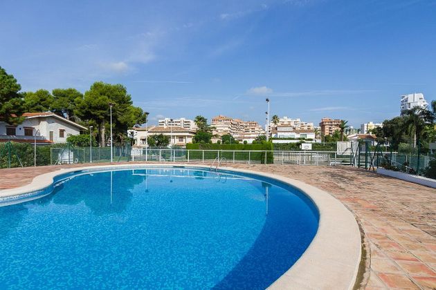 Foto 2 de Xalet en venda a urbanización Les Motes de 5 habitacions amb terrassa i piscina