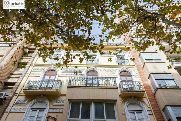 Foto 1 de Piso en venta en paseo De Les Germanies de 4 habitaciones con terraza y balcón