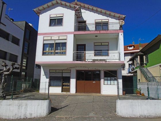 Foto 2 de Chalet en venta en Santa María de Cayón de 6 habitaciones con terraza y garaje