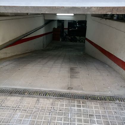 Foto 1 de Garaje en venta en Vallpineda - Santa Bàrbara de 36 m²