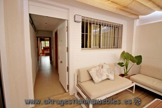 Foto 2 de Venta de casa en Alicante Golf de 5 habitaciones con terraza y piscina
