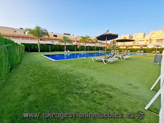Foto 1 de Venta de casa en Alicante Golf de 5 habitaciones con terraza y piscina