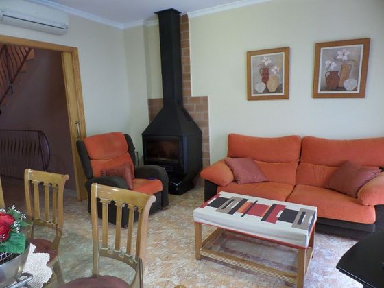 Foto 1 de Casa en venta en Oliva pueblo de 4 habitaciones con terraza y garaje