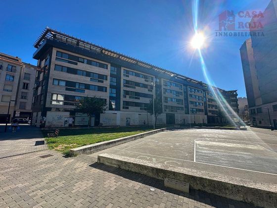 Foto 1 de Venta de piso en Cangas de 2 habitaciones con garaje y calefacción
