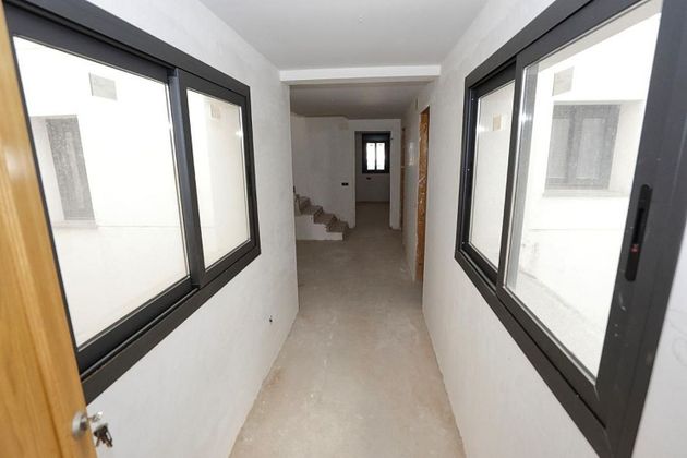 Foto 2 de Dúplex en venda a Centro - Alcanar de 4 habitacions amb terrassa i calefacció