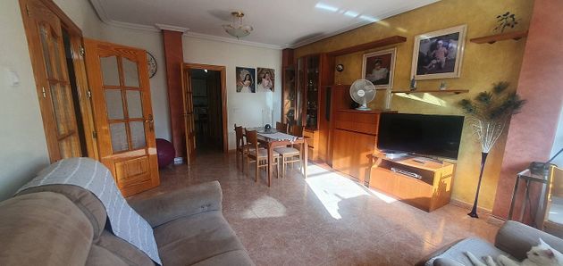 Foto 2 de Casa adosada en venta en Torres de Cotillas (Las) de 4 habitaciones con terraza y balcón