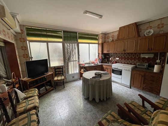 Foto 1 de Casa en venta en Alcantarilla de 4 habitaciones con terraza y garaje