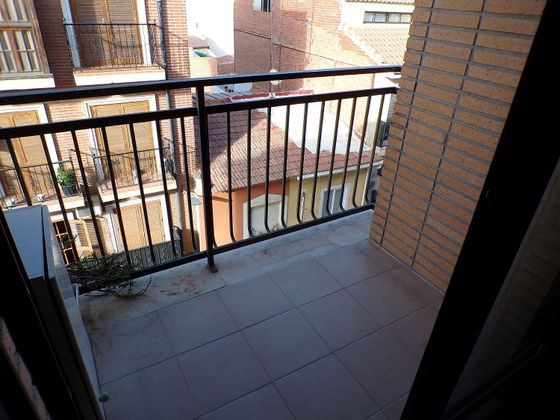 Foto 2 de Venta de piso en calle De la Cruz de 3 habitaciones con terraza y balcón