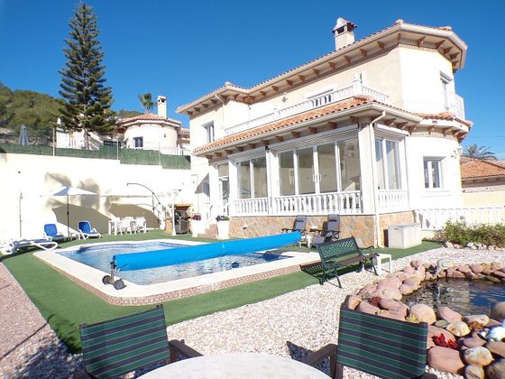 Foto 2 de Venta de chalet en San Miguel de Salinas de 4 habitaciones con terraza y piscina