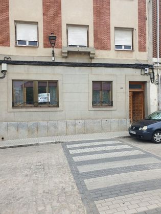 Foto 2 de Pis en venda a plaza España de 3 habitacions amb calefacció