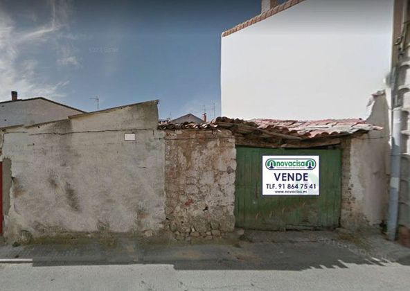 Foto 2 de Casa adossada en venda a calle Rosario de 1 habitació i 320 m²