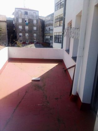 Foto 1 de Venta de piso en Santoña de 3 habitaciones con terraza y calefacción