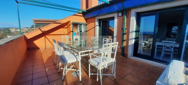 Foto 2 de Ático en venta en Sanxenxo de 2 habitaciones con terraza y piscina