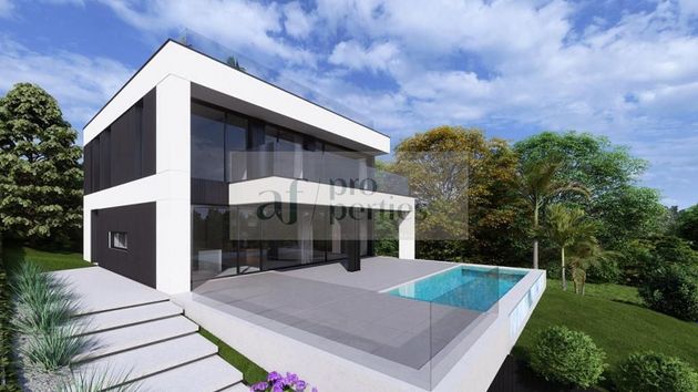 Foto 2 de Xalet en venda a Sanxenxo de 5 habitacions amb terrassa i piscina