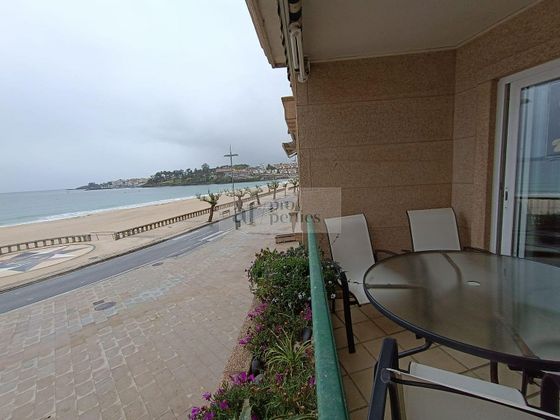 Foto 2 de Piso en venta en Sanxenxo de 3 habitaciones con terraza y balcón