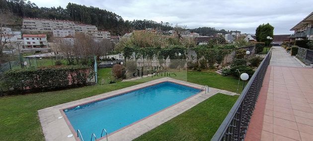 Foto 2 de Dúplex en venda a calle Lugar de 3 habitacions amb terrassa i piscina