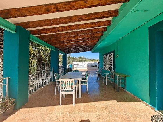 Foto 2 de Venta de chalet en Alborache de 5 habitaciones con terraza y piscina